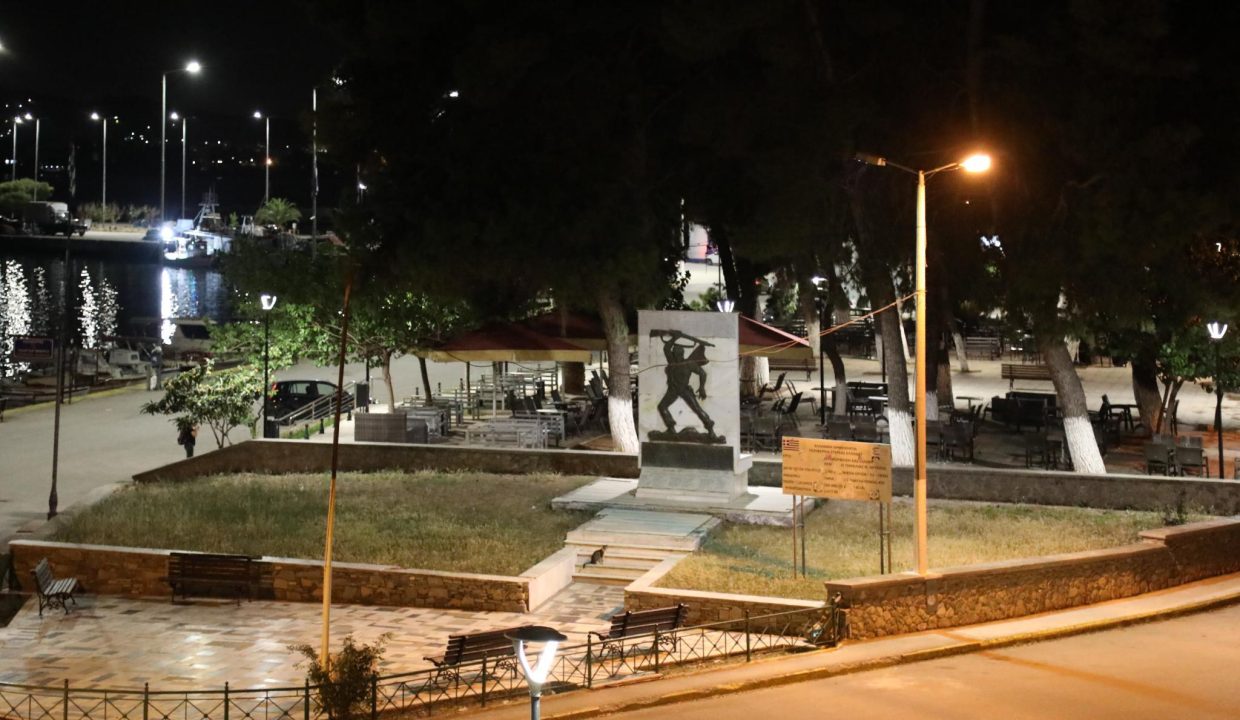 Μπαλκόνι 15 R